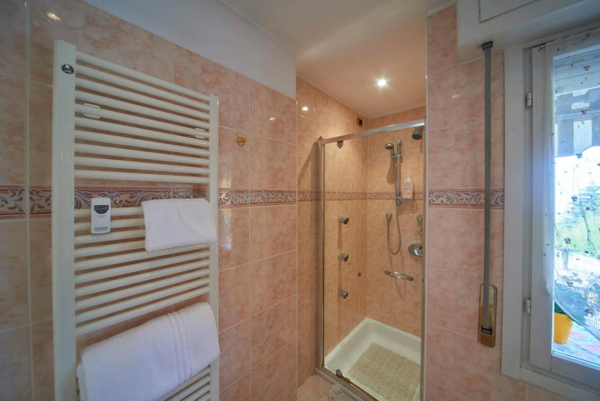 Bed and Breakfast Tosca House 2 Varenna Exteriér fotografie